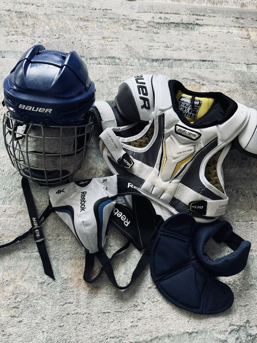 Шлем и нагрудник Bauer