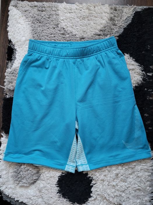 Pantaloni scurți Nike 9-10 ani