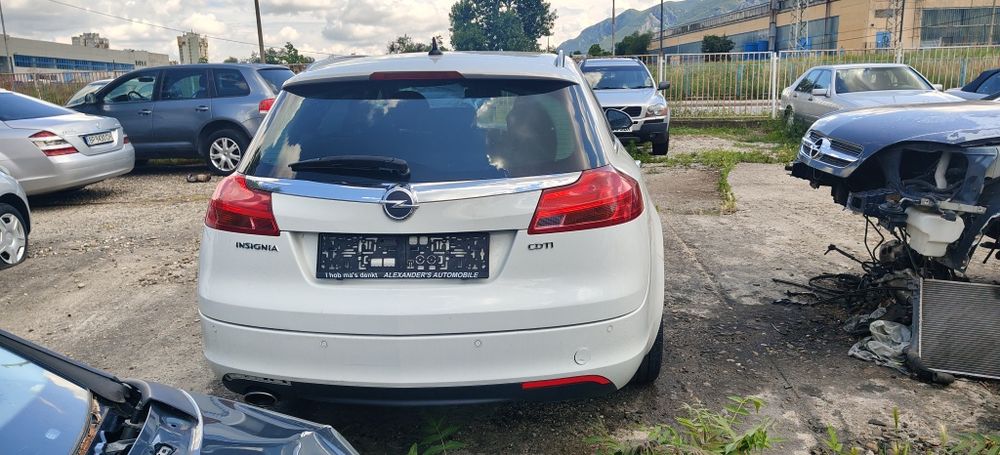 Опел Инсигния opel insignia 2.0CDTI A20DTH за части  автомат