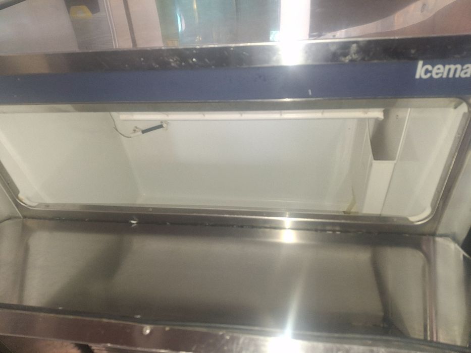 Ледогенератор професионален 140 кг ICEMATIC