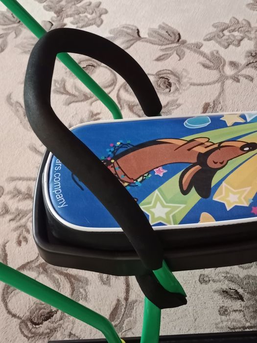 Продам снегоход . Цена 12000