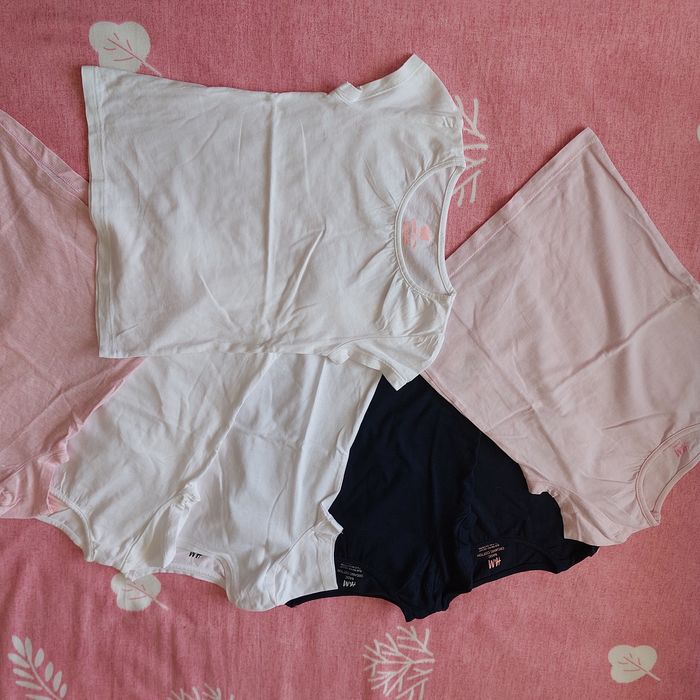 Set tricouri fetita h&m marimea 98-104 noi