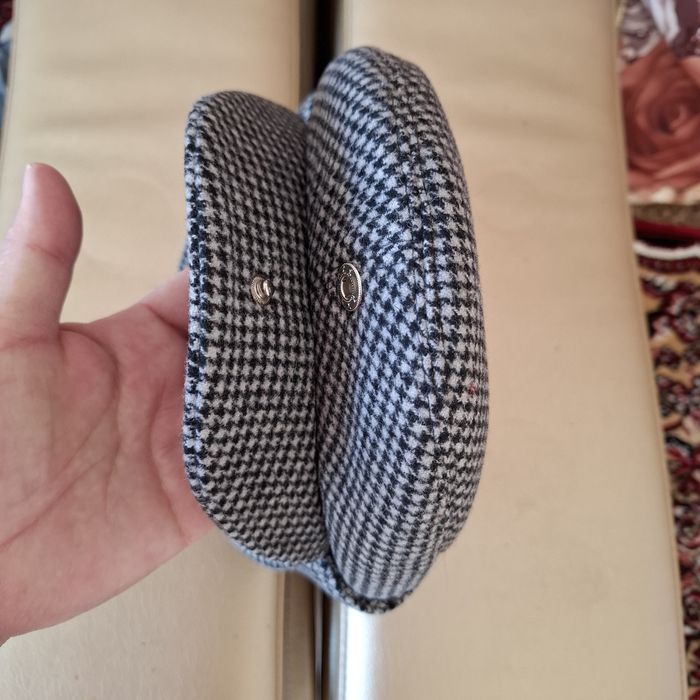 Мужской шапки,кепка.