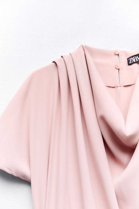 Розов плисиран гащеризон с колан Zara, S