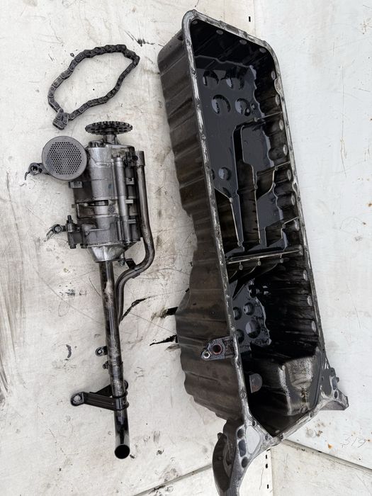 Маслена помпа и картер за 3,2cdi 204k ОМ648 W211 W220 3,2цди