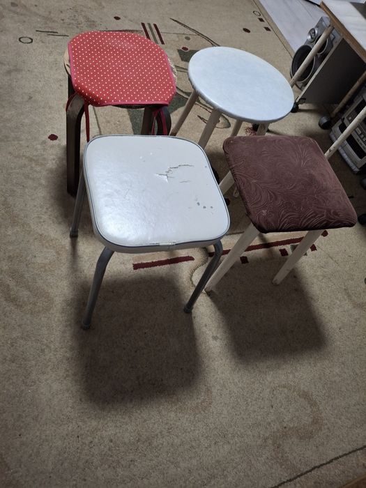 Табуретки стулья