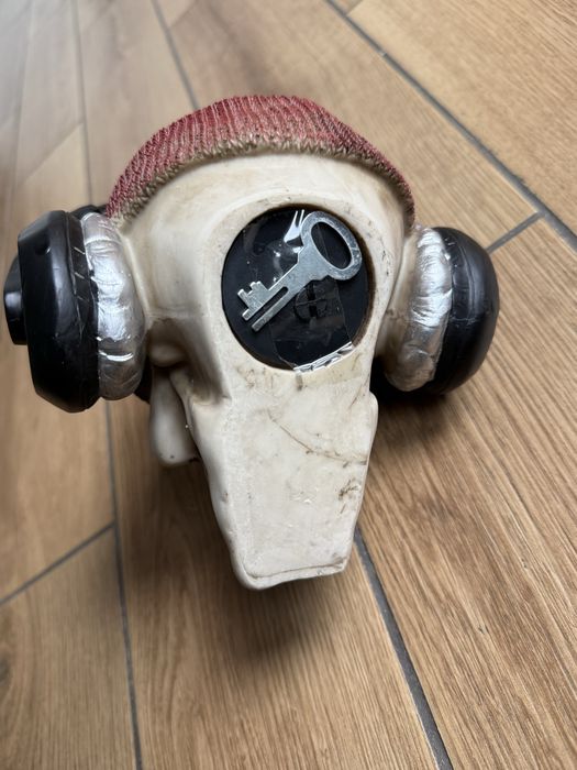 Sculpturi de cranii 2 buc la 200 sau 120/buc