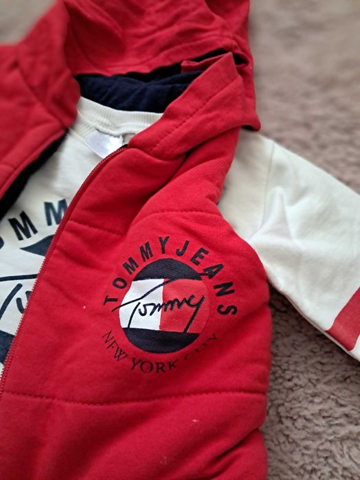 Trening unisex  tommy 9 -12  luni