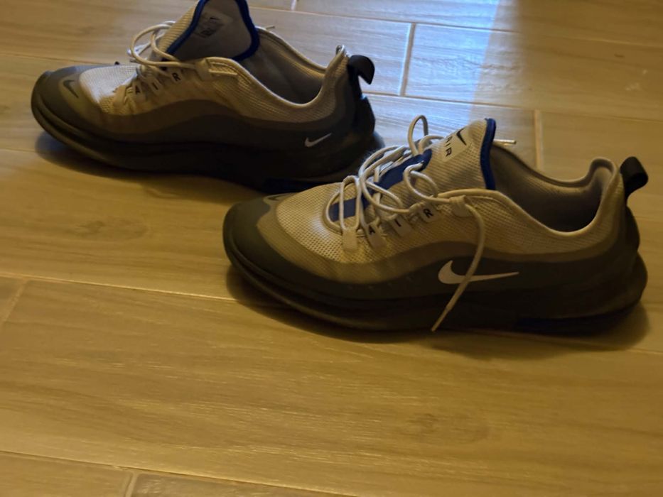 Adidași Nike Air Max Axis