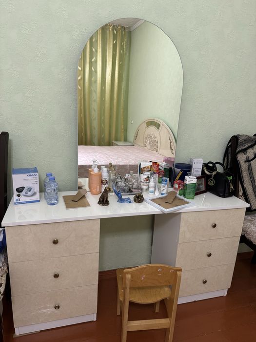 Спальный гарнитур