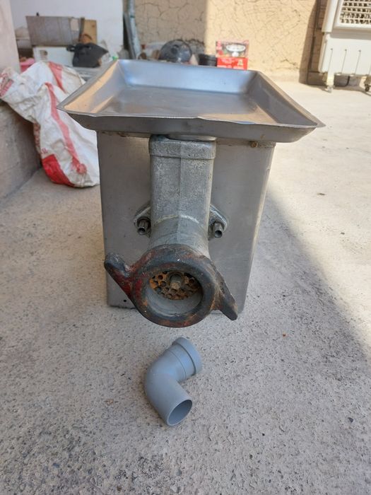 Ошхона жихозлари сотилади