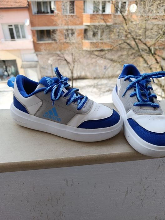 Маратонки Adidas