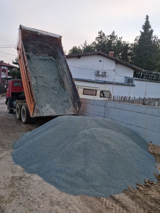 Услуги със самосвал КАМАЗ