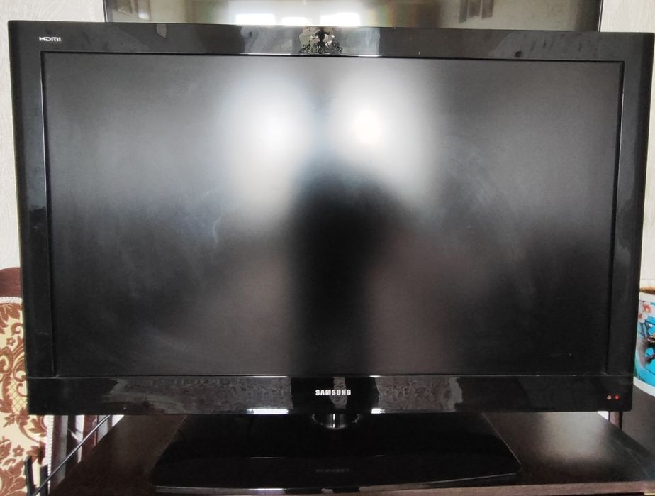Телевизор  Самсунг рабочиймй