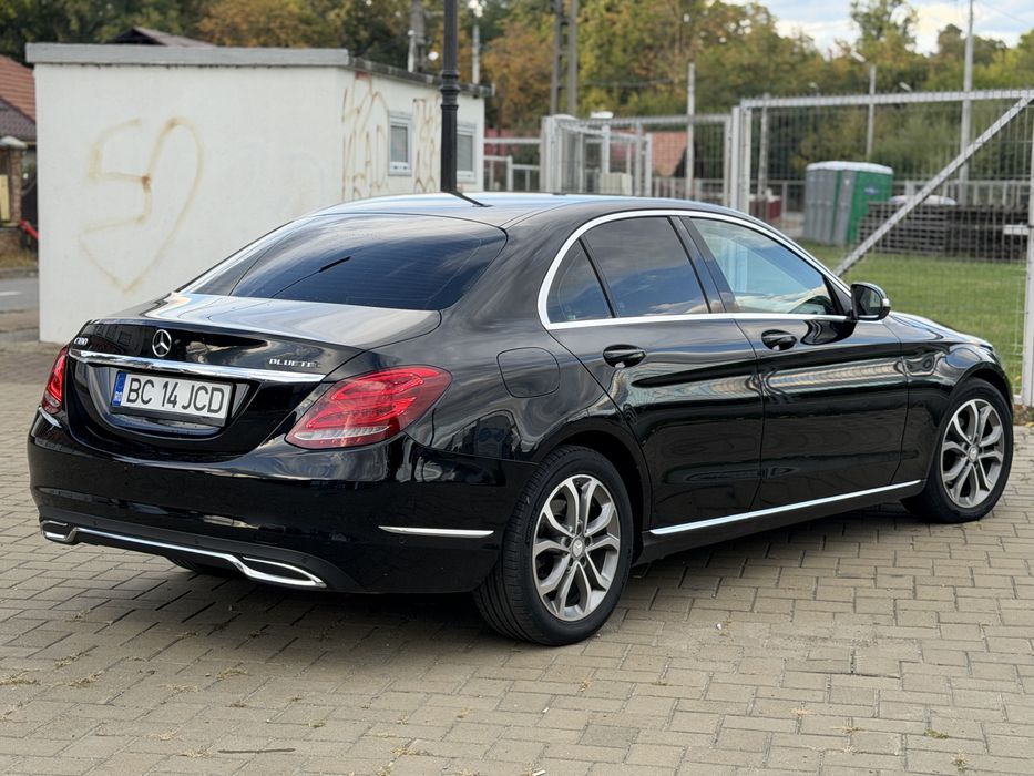 **Mercedes C 180 Bluetec  **