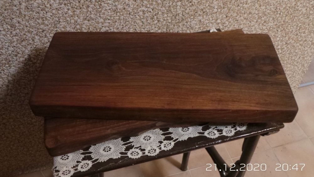 Орехови дъски за рязане и сервиране