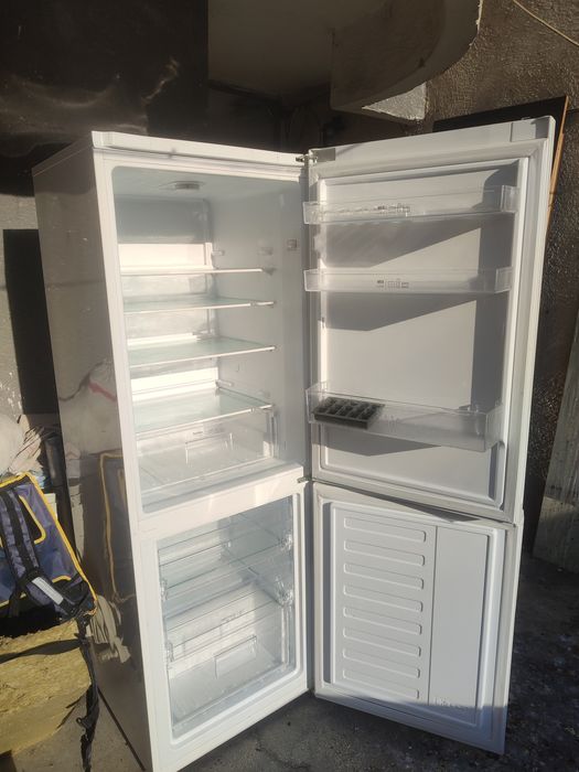 Combina frigorifica arctic