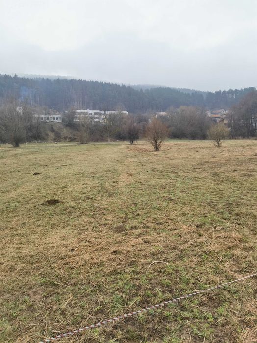 Продава се Земеделски имот в с. Искрец, Област София-област -  кв.м за 1 €/дка - Снимка #1