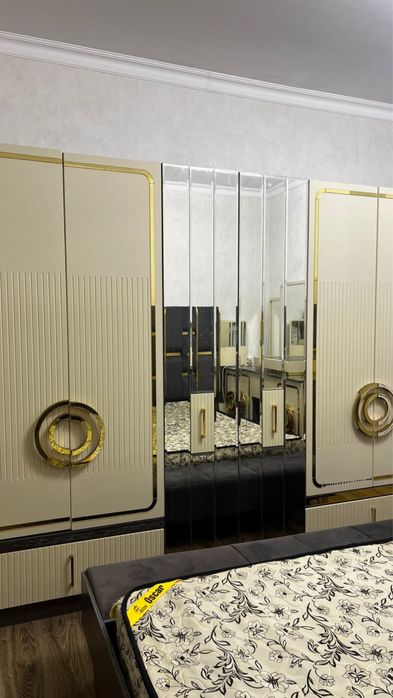 Спальный гарнитур (люкс)