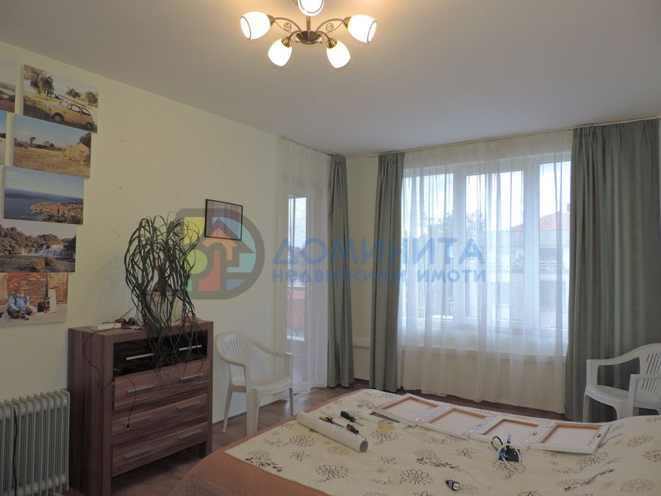 Обзаведен двустаен в сърцето на гр. Царево, 87 кв.м.