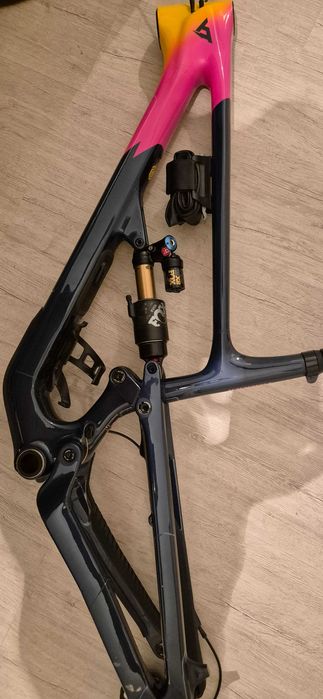 Рамка YT Jeffsy Uncage 14 Карбон 2024г