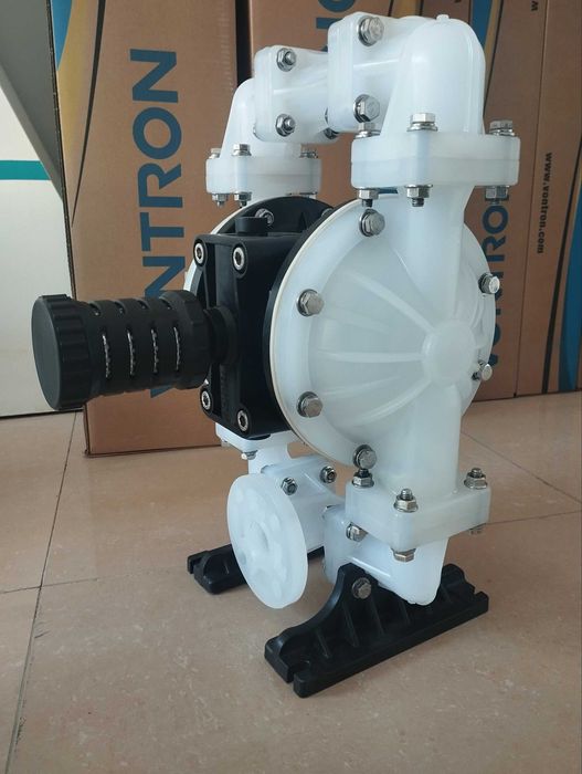 Химический насос из пластика