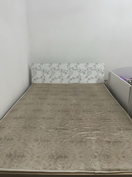 Двухспальная кровать