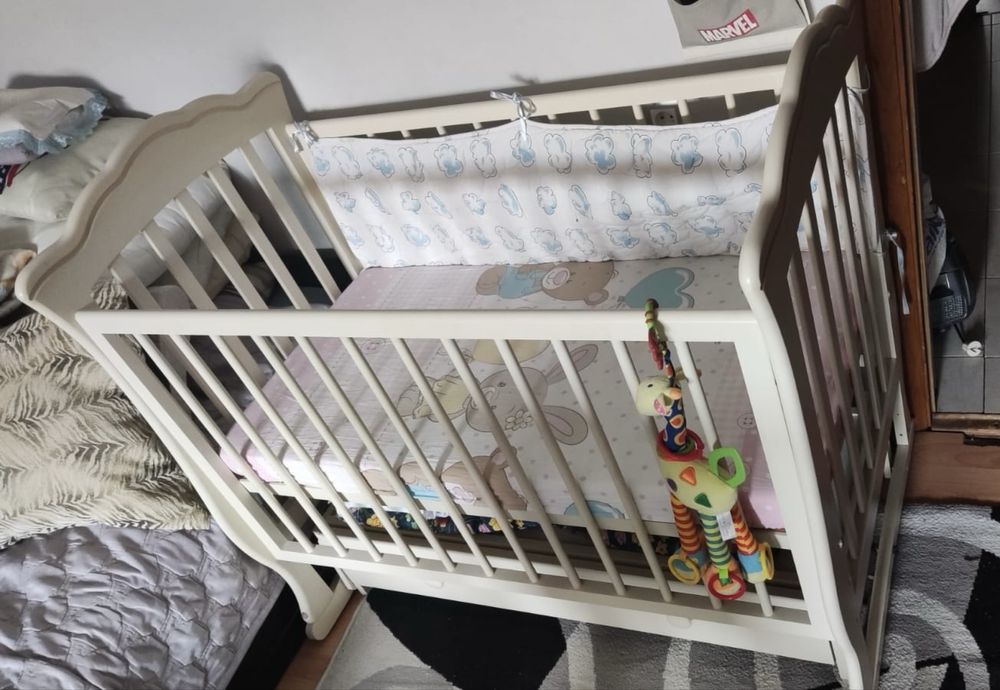 Продам манеж, новый.