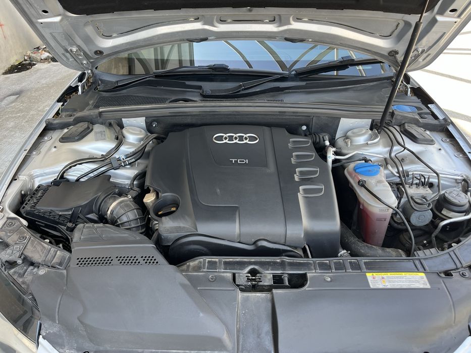 Audi A4 B8 2011 г. | Дясна дирекция | Автоматик | S-Line |