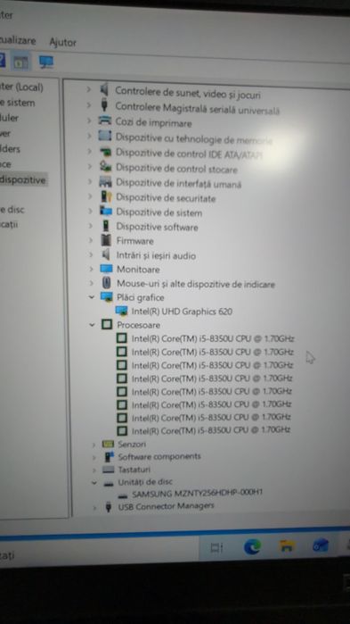 Dell latitude 7490 / i5 gen 8 / 8 GB RAM / ssd 256 /