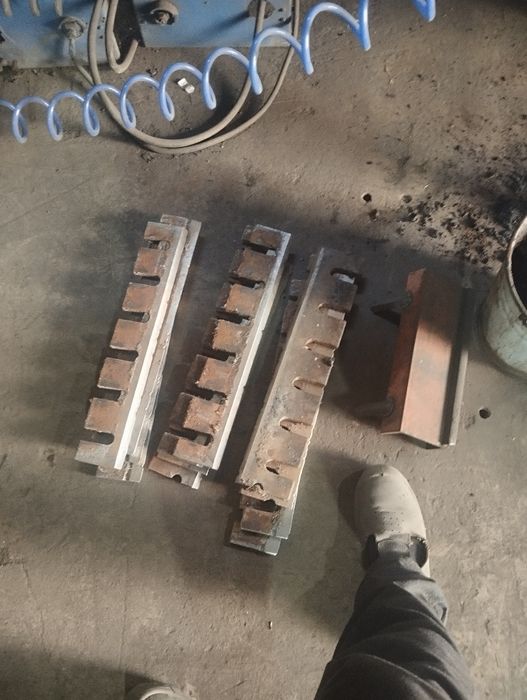 Изготовление сетки иножей для дробилок.