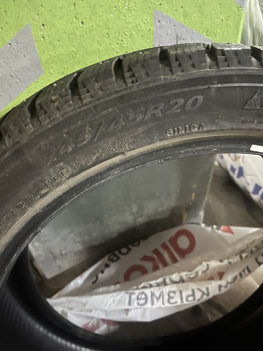 Шины шипованные 2шт