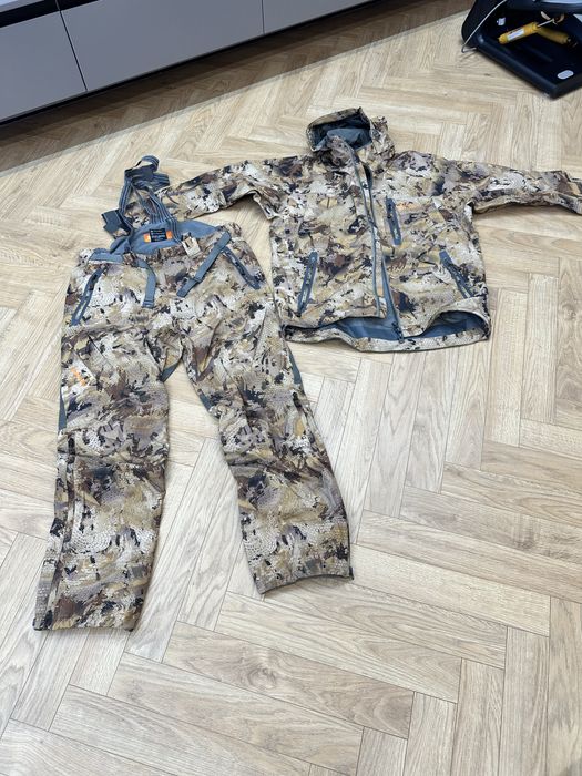 Продам костюм Ремингтон