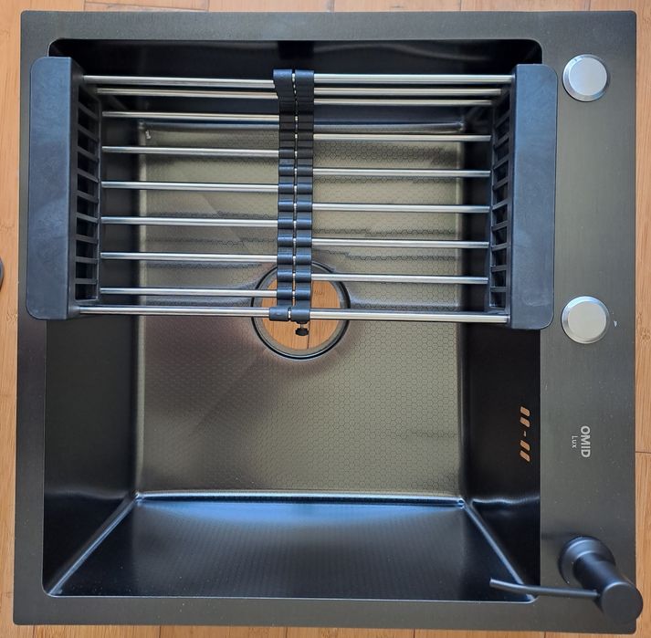 Кухонная мойка и смесители