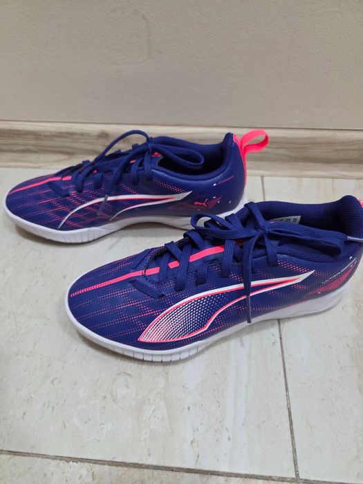 Детски футболни обувки