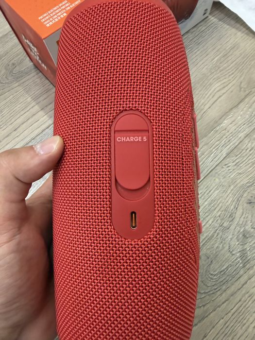 Продам колонку JBL Charge 5