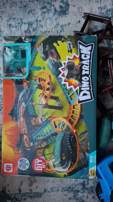 Продам дино трек