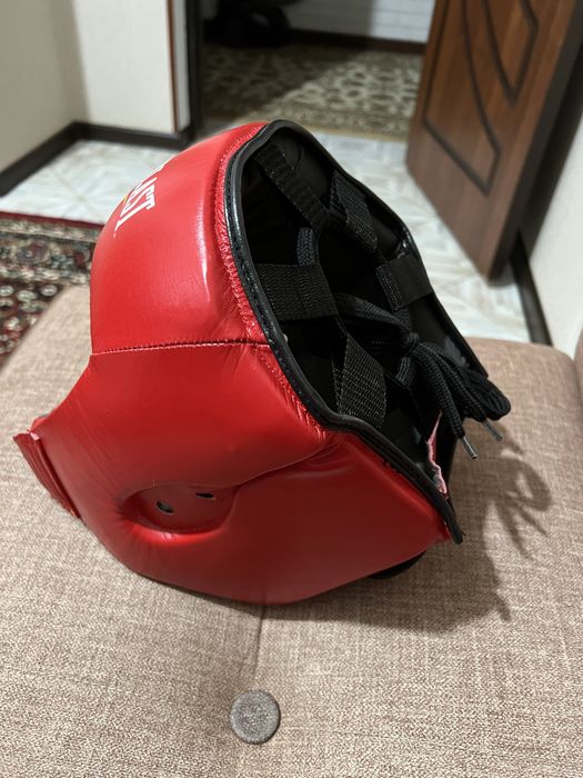 Boxs shlemi, perchatkasi