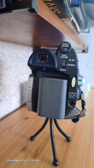 Видеокамера CANON compact