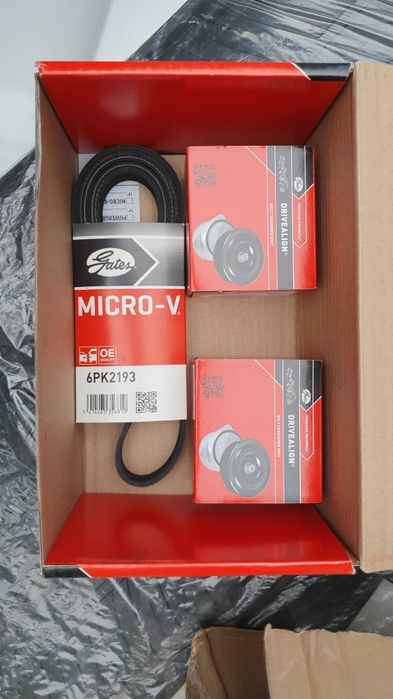 Mercedes Benz W203 C270 cdi (пистов ремък + 2 бр. ролки)