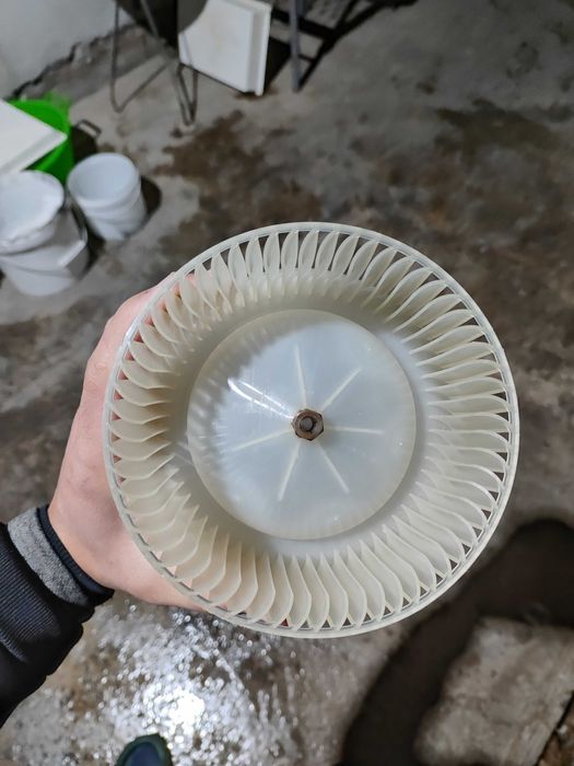 ремонт кухонной вытяжки и любой сложности бытовой техники