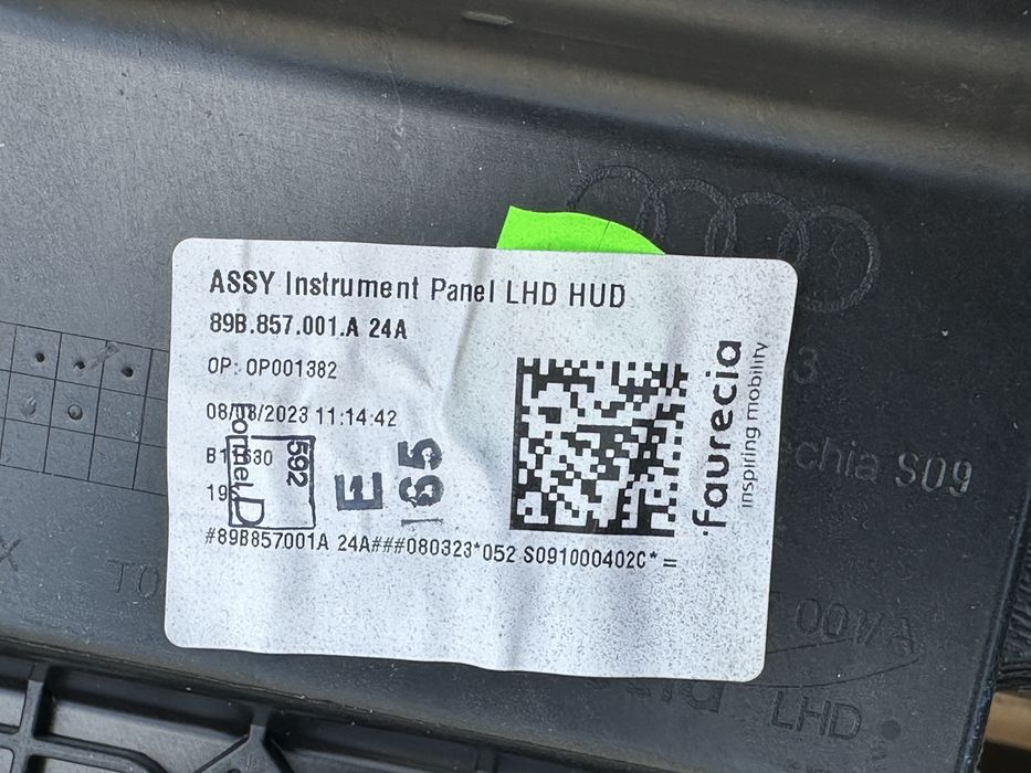 Табло AUDI Q4 E - TRON HUD HEAD UP AIRBAG 89B857001A 89A880204G