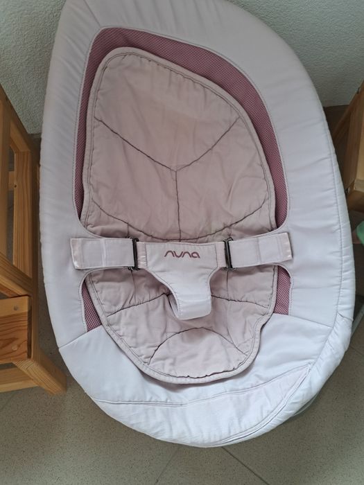 Nuna leaf бебешка люлка / шезлонг