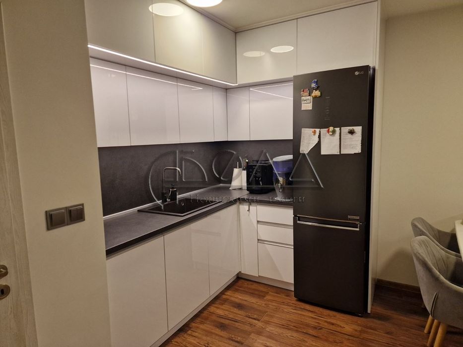 Продава се Тристаен апартамент в София, Витоша - 113 кв.м за 2788 €/кв.м - Снимка #9