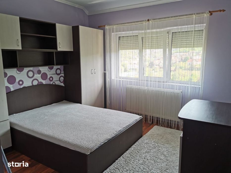 Apartament de închiriat în Bradet