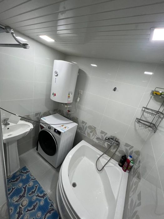 Срочно! Сдаётся 1 ком квартира взаде Фемили парка