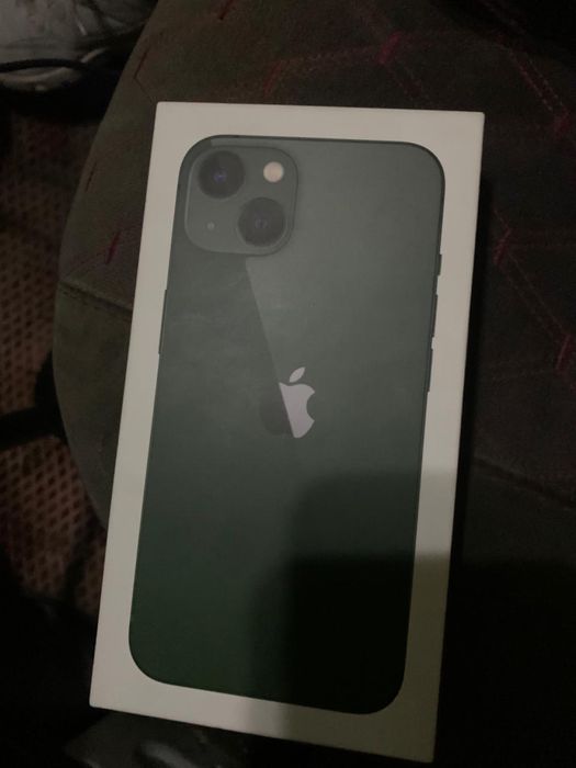 Продам айфон 13 128гб