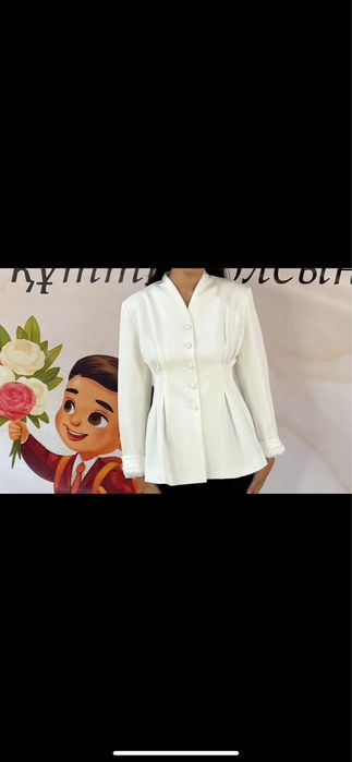 Көйлек, пиджак сатылады