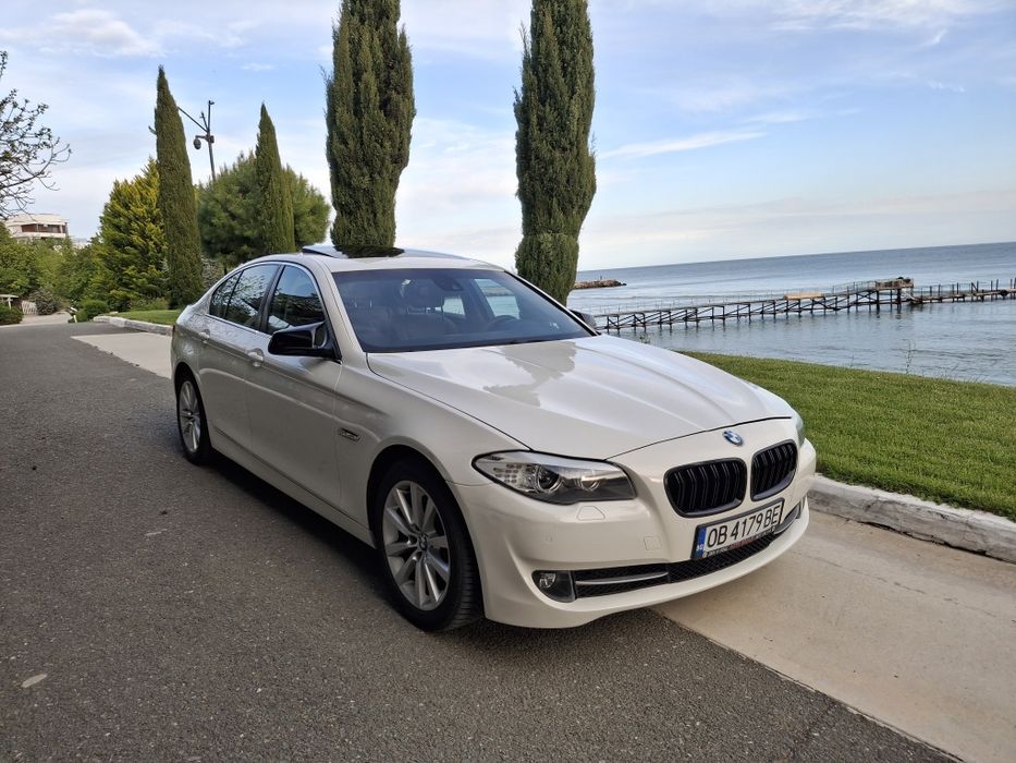 Продавам БМВ Ф10/3000куб/Бензин