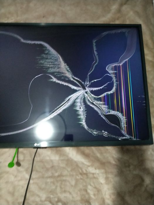 Продаю Телевизор LG